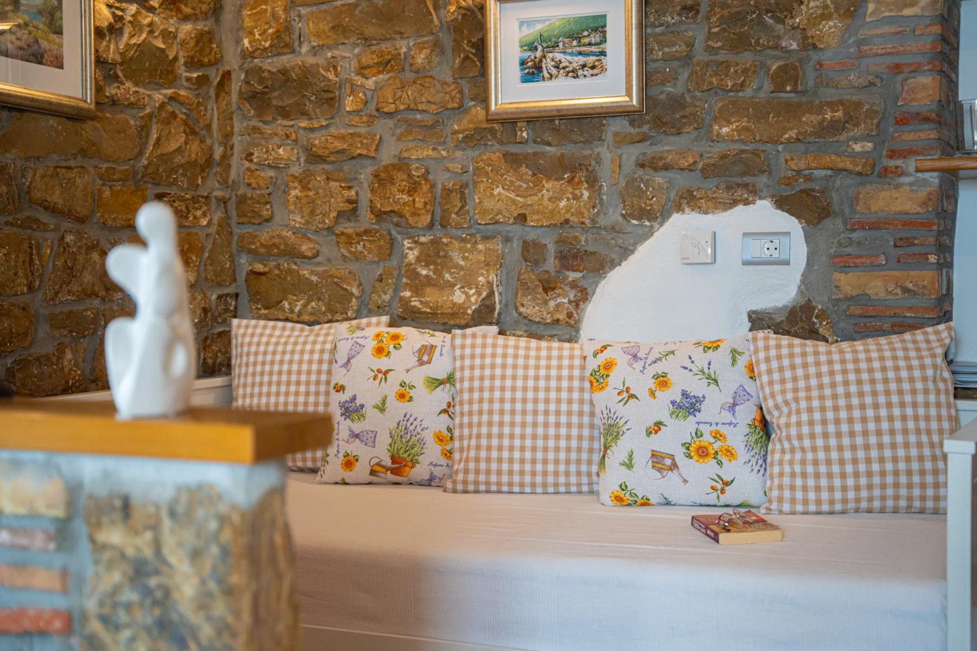 Holiday Home Belveder Motovun With Heated Pool Livade Exteriér fotografie