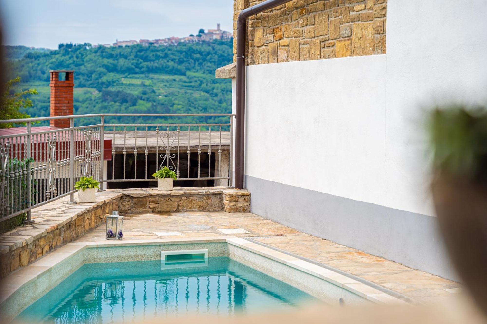 Holiday Home Belveder Motovun With Heated Pool Livade Exteriér fotografie